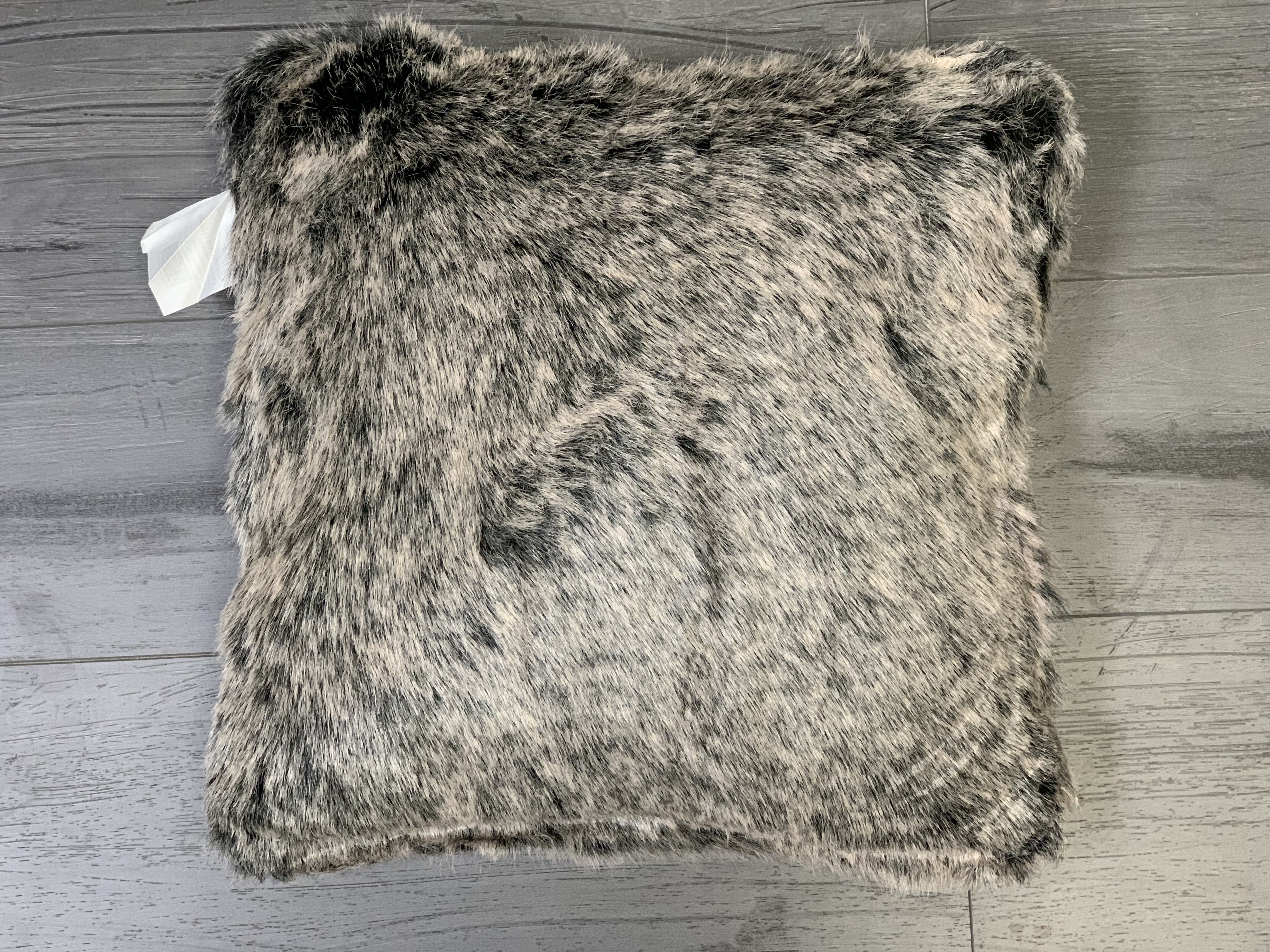Renne Pillow Collection
