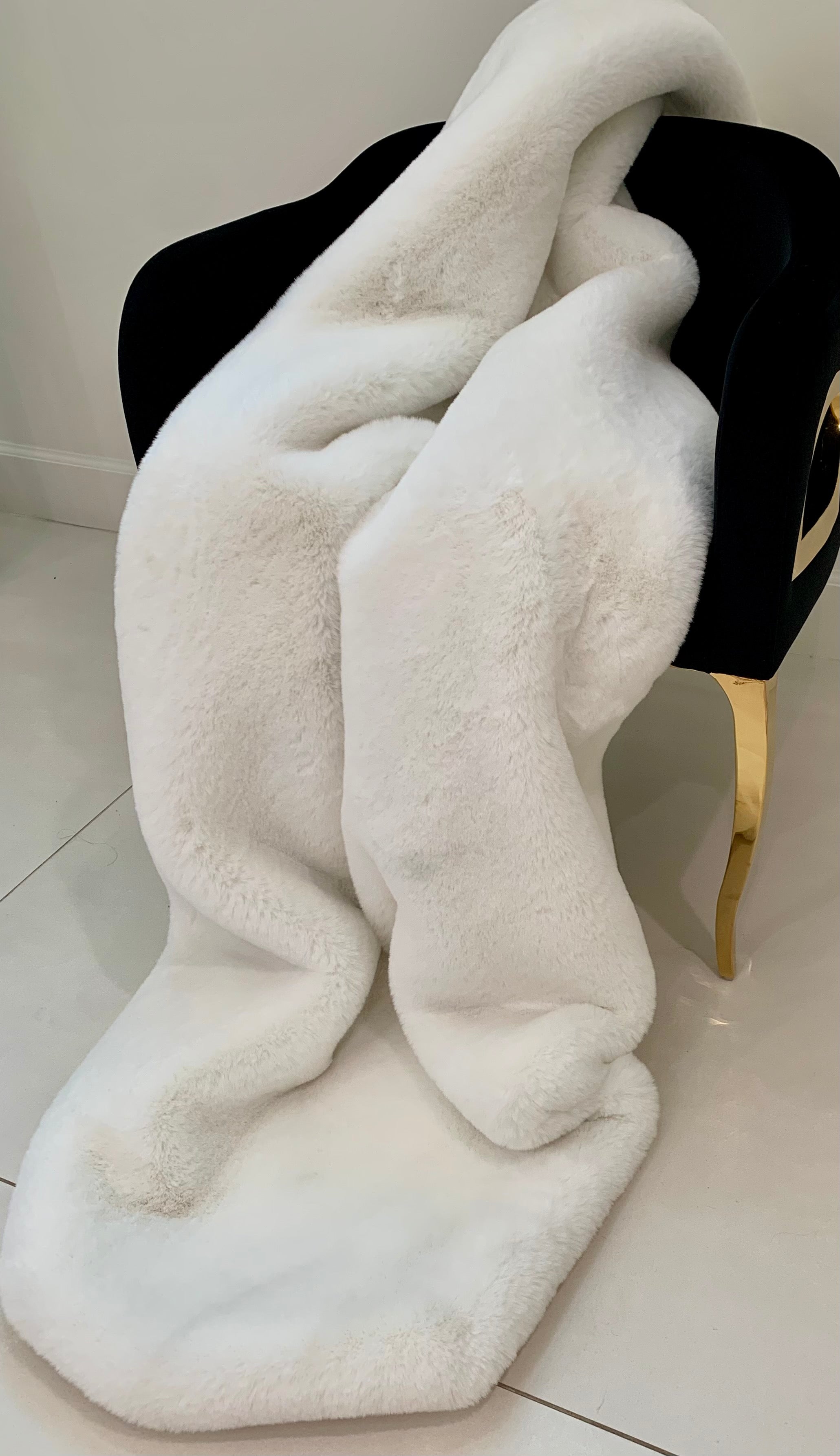 Soft Cozy Faux Fur Blanket/ Coverlet/ Bedspread/ Throw/ Bedcover/ Quilt