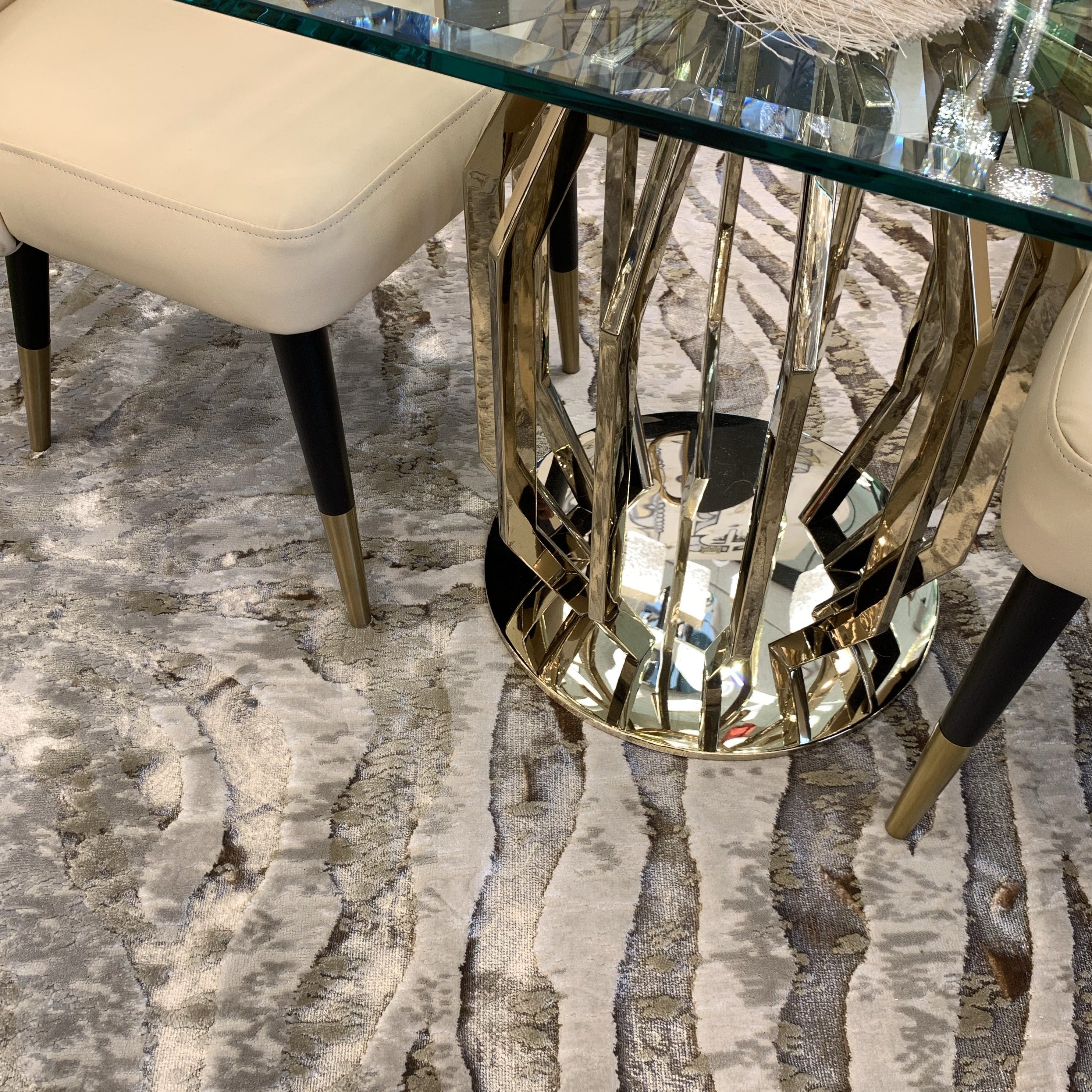 Polyester Gold Viscose Blend Safari Zebra Animal Print Rug/Carpet - Style# Maximus 187 - Color-Changing Flat Weave Rug