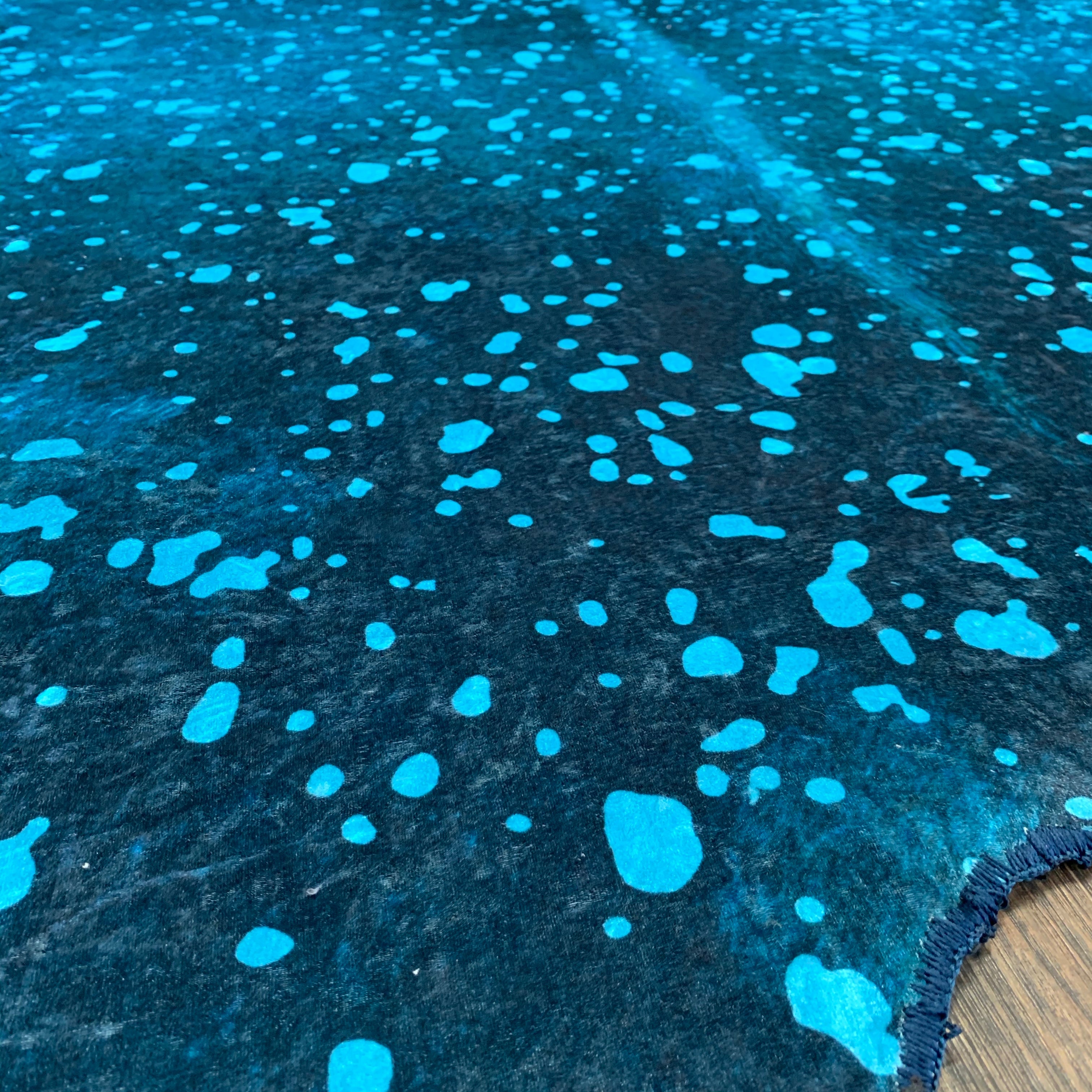 Vegan Metallic Shinny Glow Faux Hide/Cowhide Area Rug/Carpet