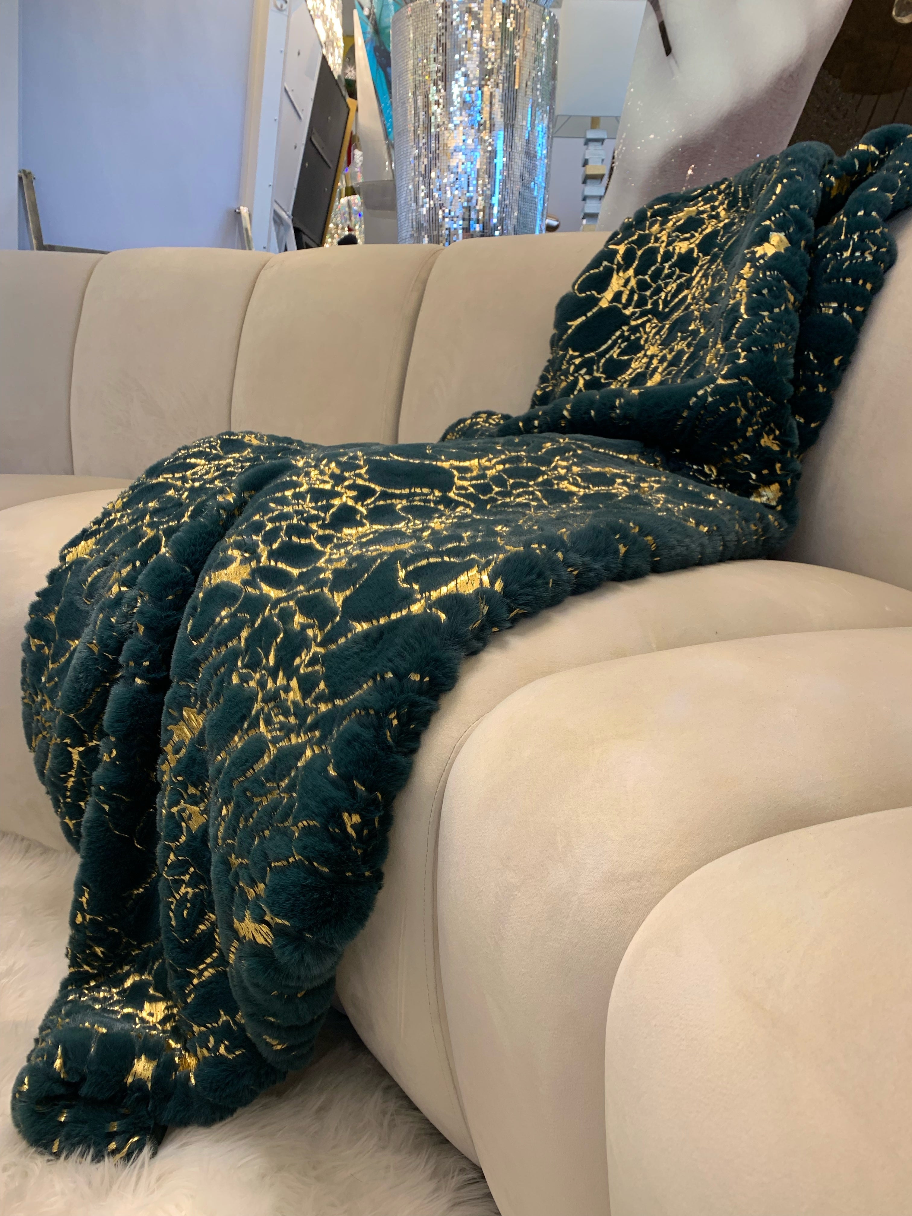Metallic Golden Scattered Shimmery Design Faux Rabbit Touch Soft Throw Blanket - Coverlet/ Quilt/ Throw/ Bedspread/ Bedcover