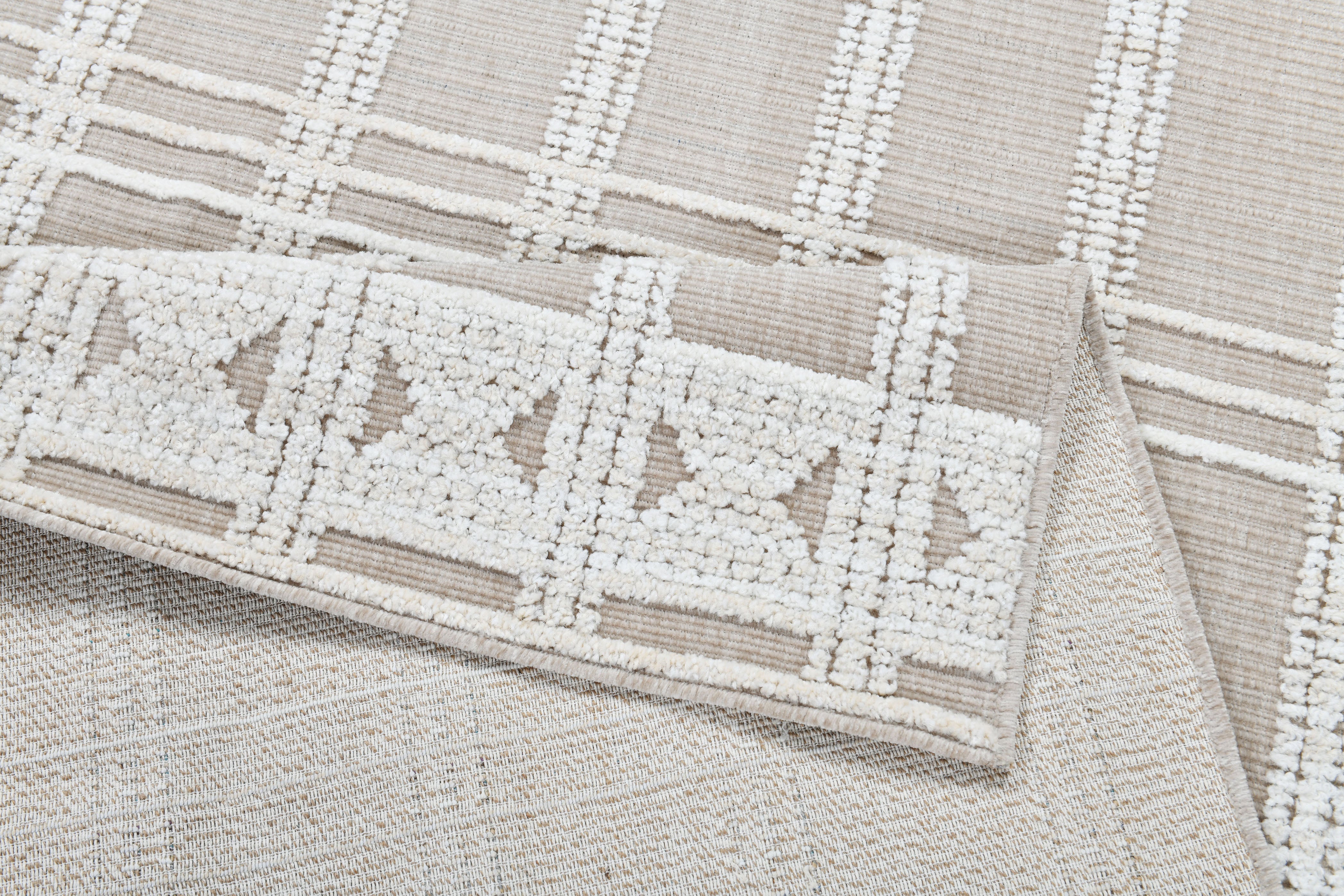 Cream/Beige Rug with Bohemian Motif and High-Low Soft-Touch Texture - TIA 104.