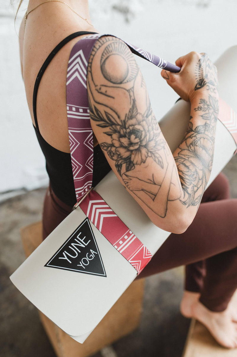 Cassady Yoga Strap – Pink Stretching Strap w/ Metal Buckles | Yune Yoga